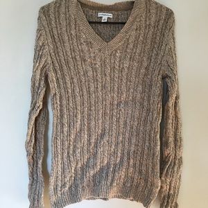 V neck sweater